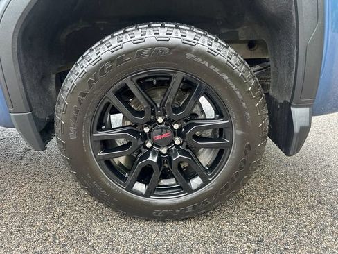 Used 2024 GMC Sierra 1500 Pro w/ Graphite Edition AWD/4WD image 14