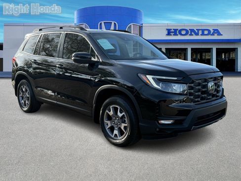 Used 2023 Honda Passport TrailSport image 9