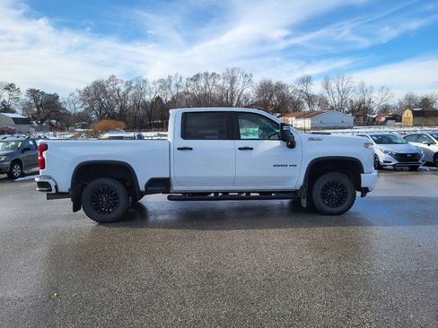 Used 2023 Chevrolet Silverado 2500 LT image 14