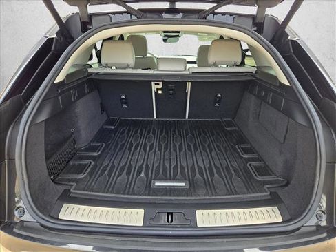 Certified 2023 Land Rover Range Rover Velar R-Dynamic S image 6