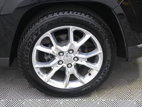 Used 2016 Jeep Grand Cherokee Summit AWD/4WD image 20