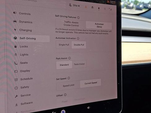 Used 2022 Tesla Model 3 Long Range AWD/4WD image 25