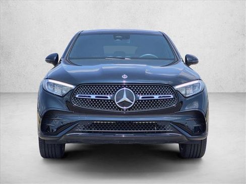 Used 2024 Mercedes-Benz GLC 300 4MATIC image 2