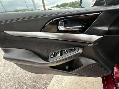 Used 2016 Nissan Maxima SR FWD image 16