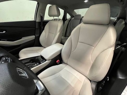 Used 2025 Honda Accord Touring image 11