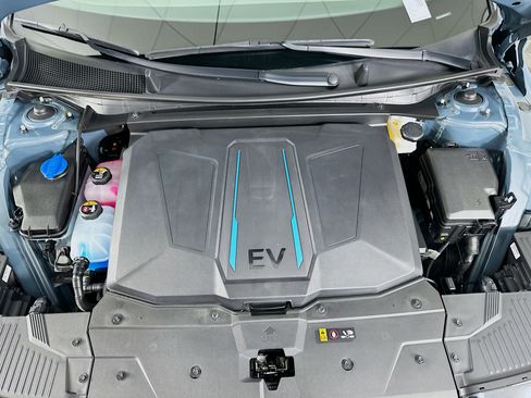 Used 2024 Hyundai Ioniq 5 SEL image 32