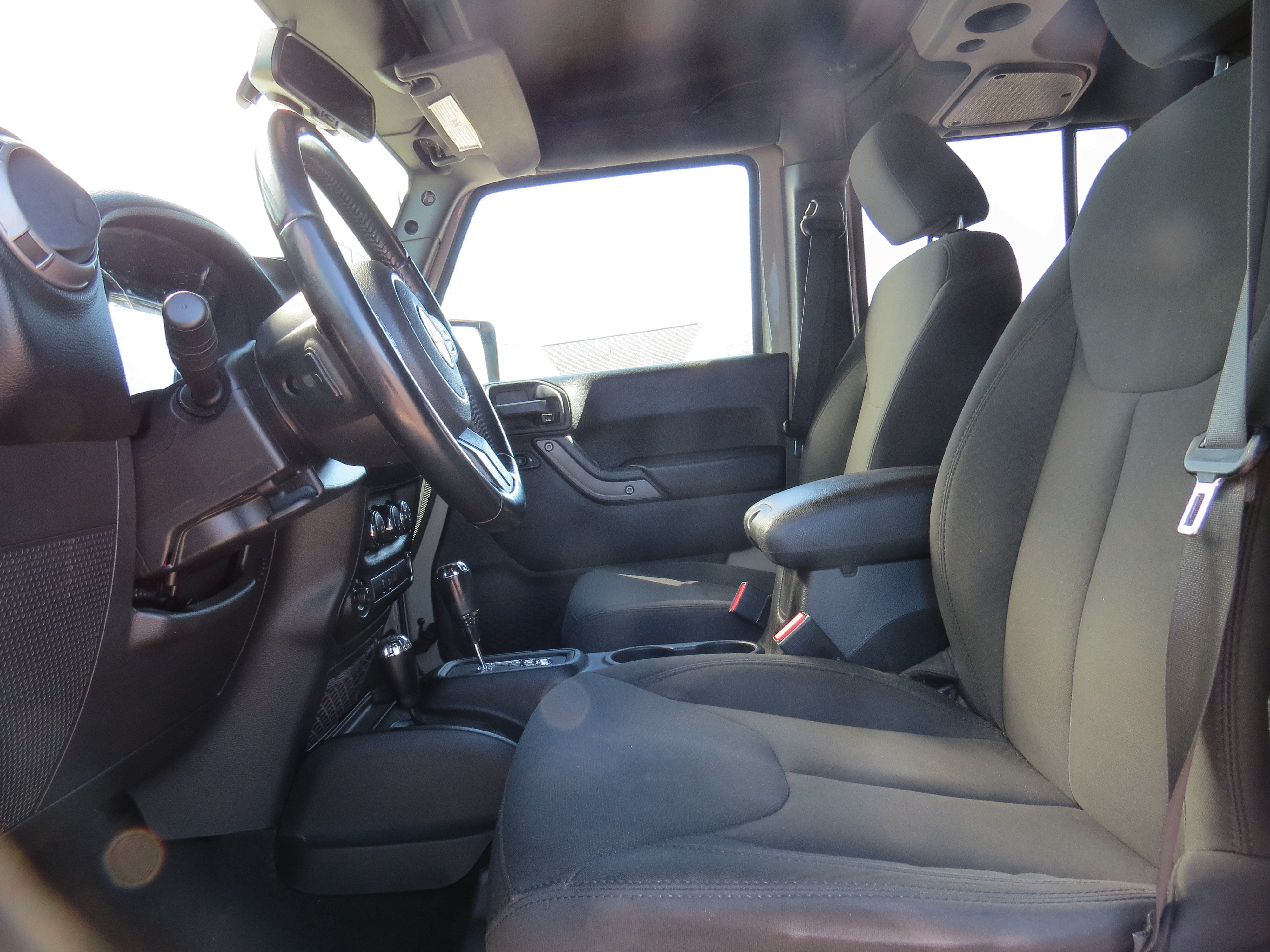 Used 2018 Jeep Wrangler Unlimited Sport S AWD/4WD image 12