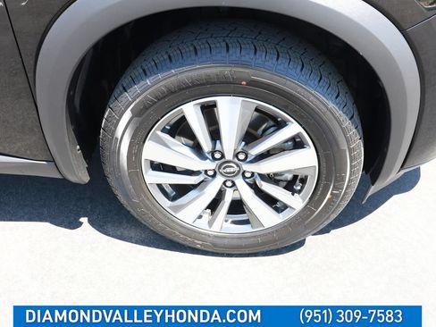 Used 2023 Nissan Pathfinder SL AWD/4WD image 30