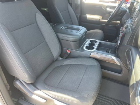 Certified 2021 Chevrolet Silverado 1500 LT Trail Boss w/ LPO, Dark Essentials Package AWD/4WD image 11