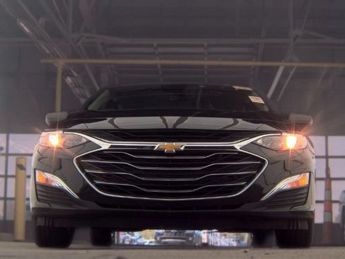 Used 2023 Chevrolet Malibu LS w/ LPO, Floor Liner Package FWD image 3