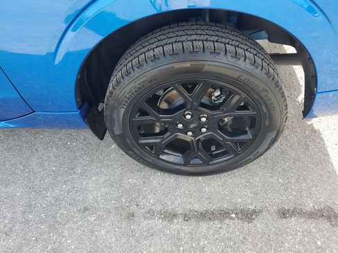 Used 2025 Ford Maverick Lobo image 20