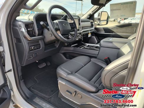 New 2026 Ford F250 Platinum AWD/4WD image 2