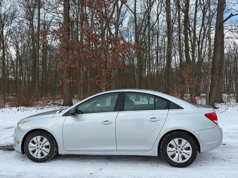 Used 2012 Chevrolet Cruze LS w/ Connectivity Package image 2