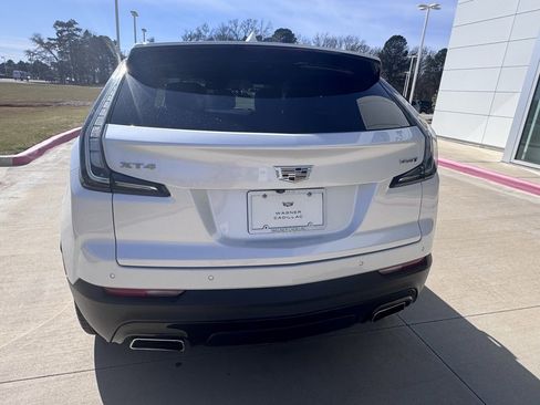 Used 2022 Cadillac XT4 Sport w/ Technology Package image 4