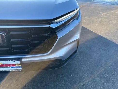 Certified 2025 Honda CR-V EX image 40