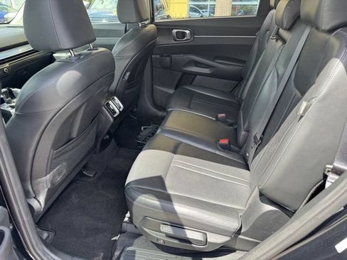 Certified 2024 Kia Sorento S AWD/4WD image 14
