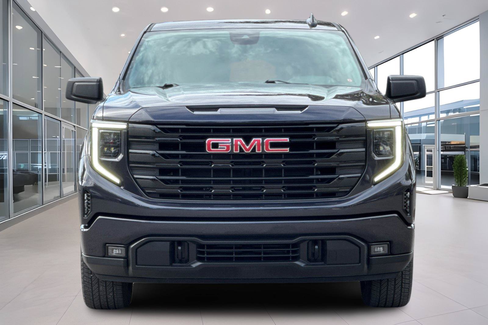 Used 2023 GMC Sierra 1500 Elevation RWD image 9