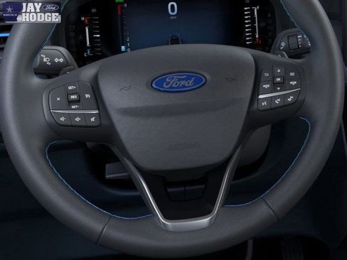 New 2026 Ford Maverick Lobo image 16