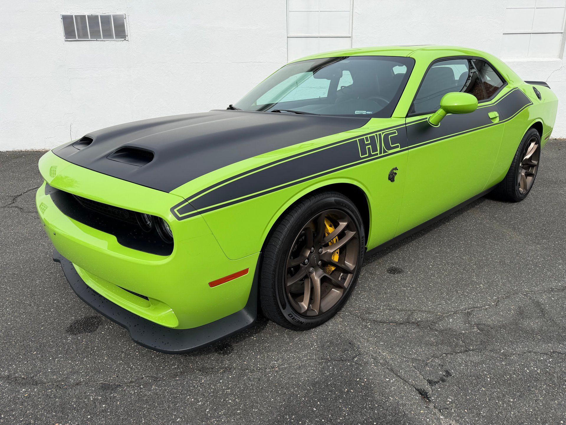 Used 2023 Dodge Challenger SRT Hellcat RWD image 1