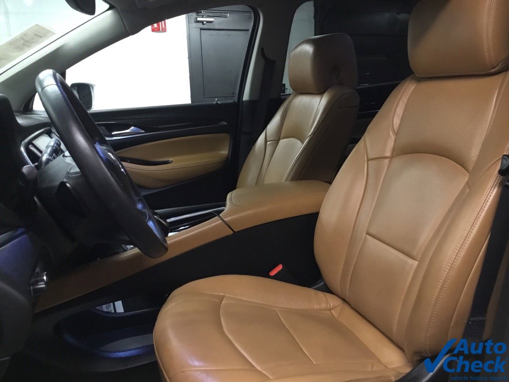 Used 2018 Buick Enclave Essence AWD/4WD image 26