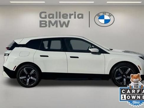 Used 2022 BMW iX xDrive50 w/ Premium Package AWD/4WD image 4