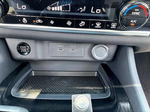 New 2026 Nissan Pathfinder Platinum AWD/4WD image 25
