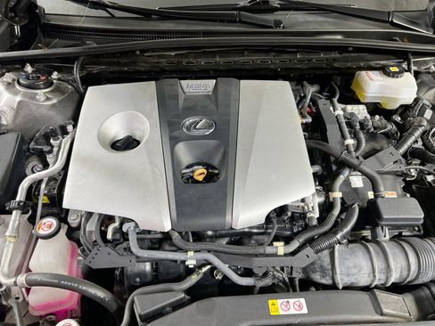 Used 2021 Lexus ES 300h Ultra Luxury w/ Accessory Package 2 image 31