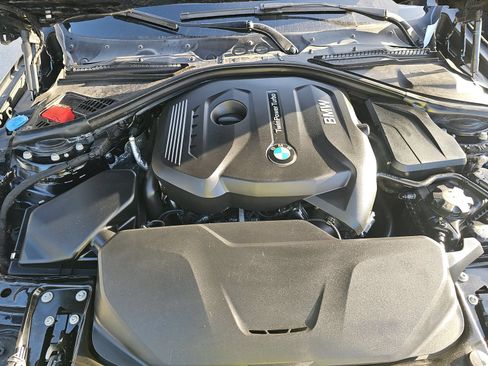 Used 2017 BMW 330i xDrive Sedan w/ Driver Assistance Package AWD/4WD image 7