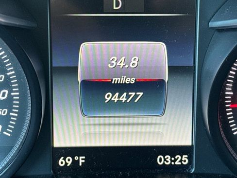 Used 2017 Mercedes-Benz GLC 300 4MATIC image 25