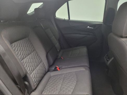 Used 2018 Chevrolet Equinox LT image 19