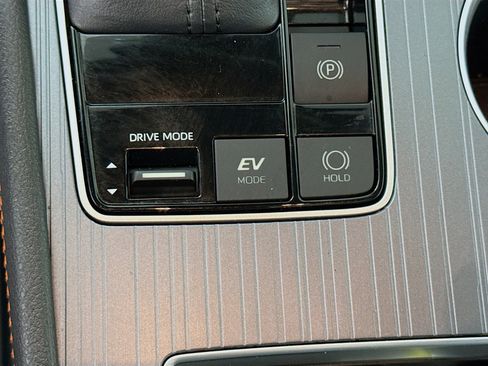 Certified 2022 Toyota Sienna XSE image 10