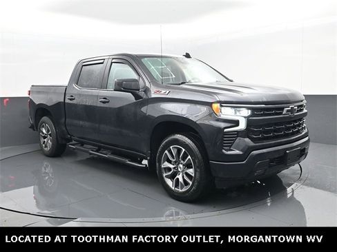 Used 2022 Chevrolet Silverado 1500 RST image 3
