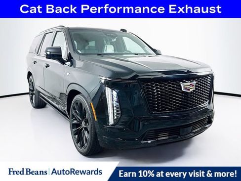 Used 2025 Cadillac Escalade Sport Platinum w/ LPO, ONYX Package AWD/4WD image 1
