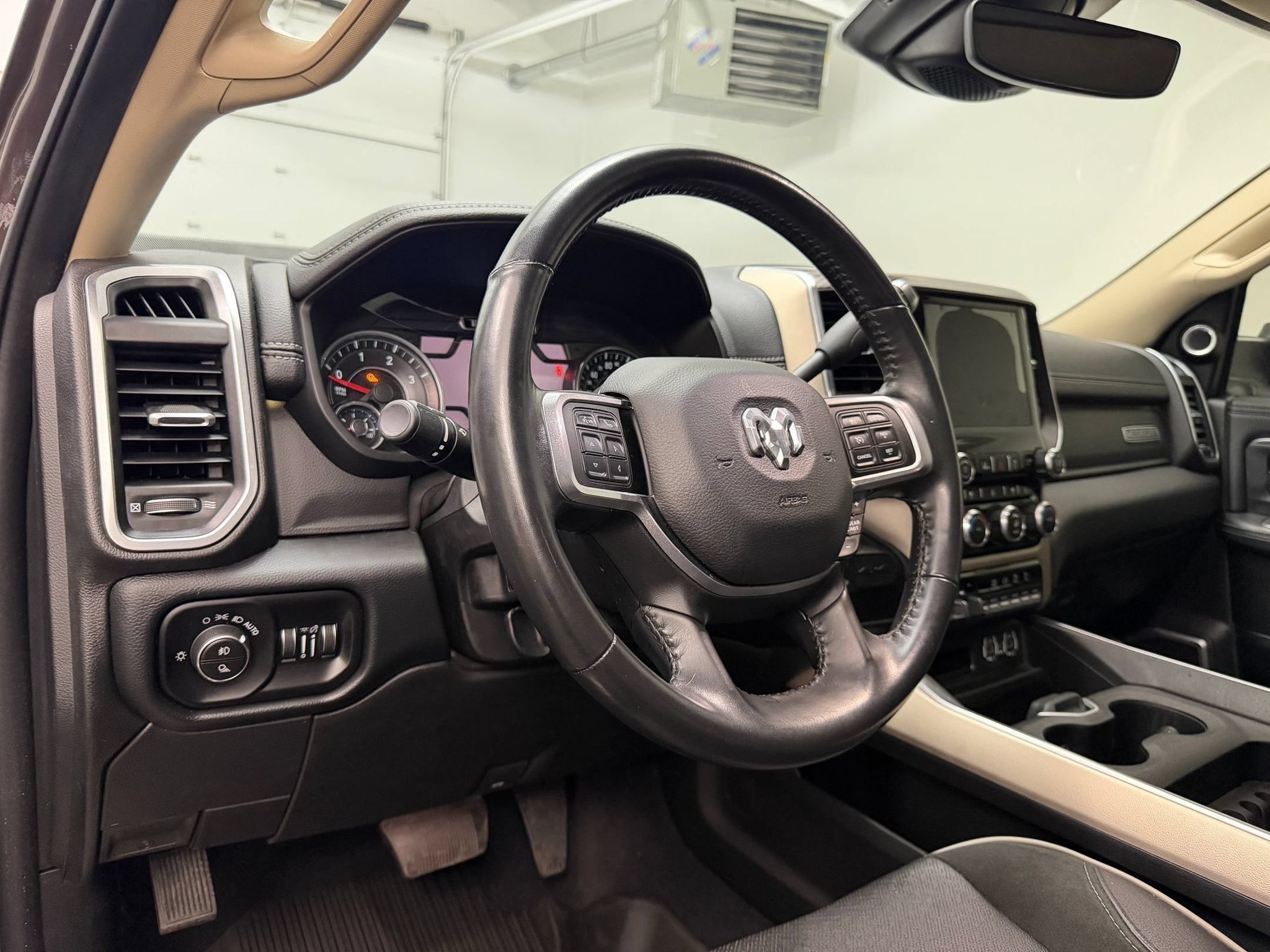 Used 2020 RAM 2500 Laramie AWD/4WD image 4