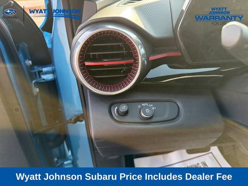 Used 2025 Chevrolet Trax RS w/ Driver Confidence Package FWD image 21