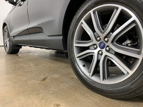 Used 2020 Ford Edge Titanium w/ Equipment Group 301A image 15