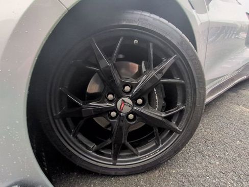 Used 2020 Chevrolet Corvette Stingray Coupe w/ 1LT image 7