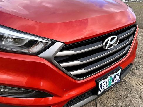 Used 2016 Hyundai Tucson Sport image 32