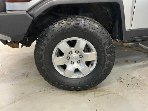 Used 2007 Toyota FJ Cruiser 4WD image 10