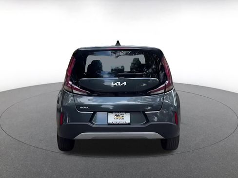Used 2025 Kia Soul LX w/ LX Technology Package FWD image 7