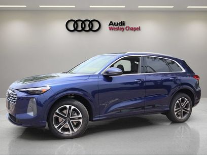 Used 2025 Audi Q5 Premium w/ Convenience Package