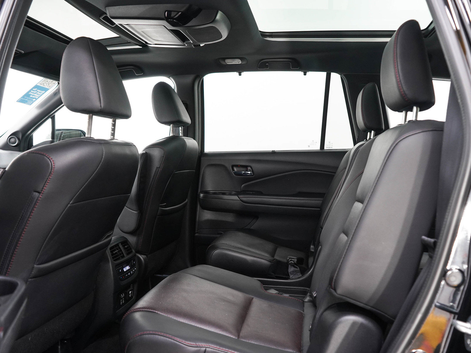 Used 2022 Honda Pilot Elite image 16
