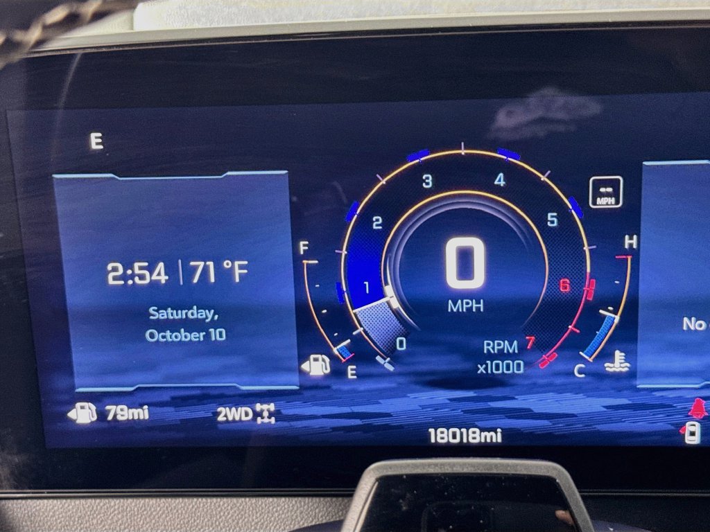 Used 2025 Chevrolet Traverse High Country AWD/4WD image 14