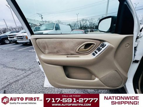 Used 2004 MAZDA Tribute LX image 10