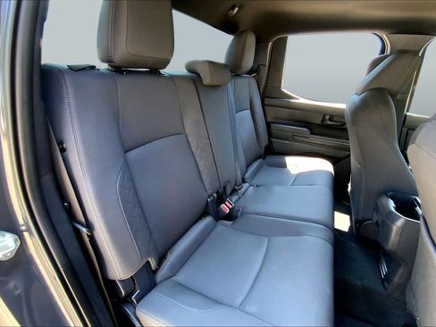 Used 2025 Toyota Tacoma SR5 AWD/4WD image 19