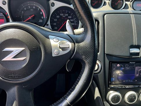Used 2014 Nissan 370Z Coupe image 18