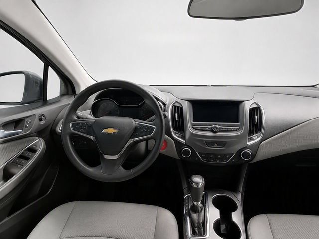Used 2019 Chevrolet Cruze LT w/ Convenience Package FWD image 21