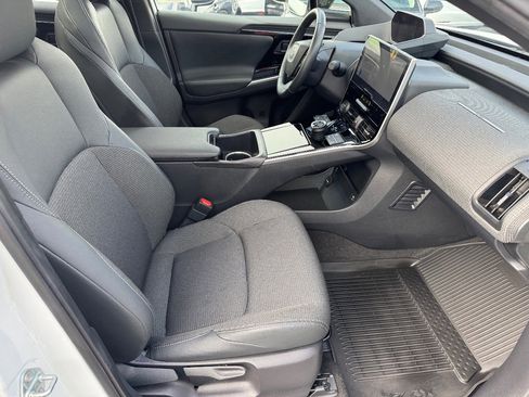 Used 2024 Toyota bZ4X FWD image 19