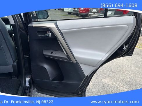 Used 2013 Toyota RAV4 Limited AWD/4WD image 22