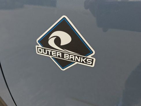 Certified 2025 Ford Bronco Sport Outer Banks w/ Outer Banks Tech Package+ image 3